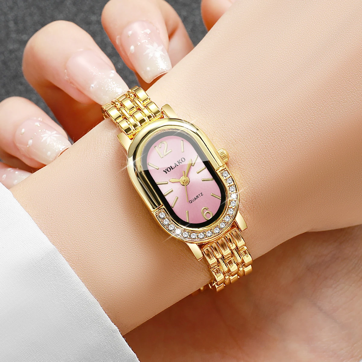 Orologio da donna di lusso con - Luxury Watch Holder recensione e prezzo