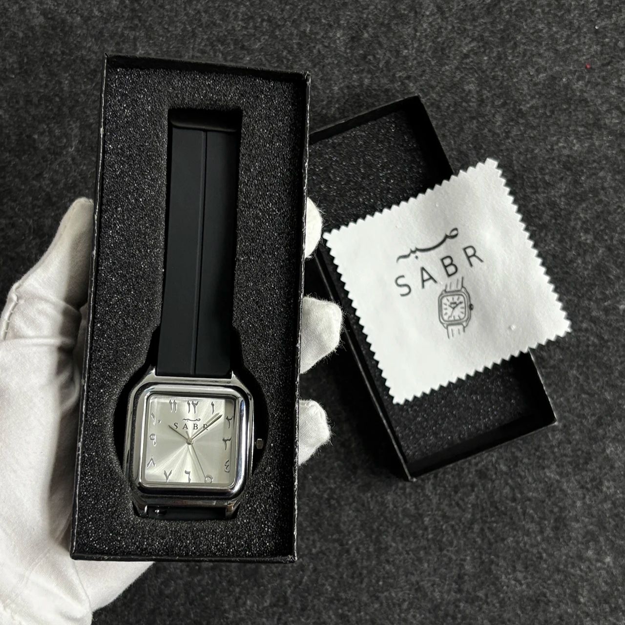 SABR Orologio con numeri arabi - Luxury Watch With Rubber Strap recensione e prezzo