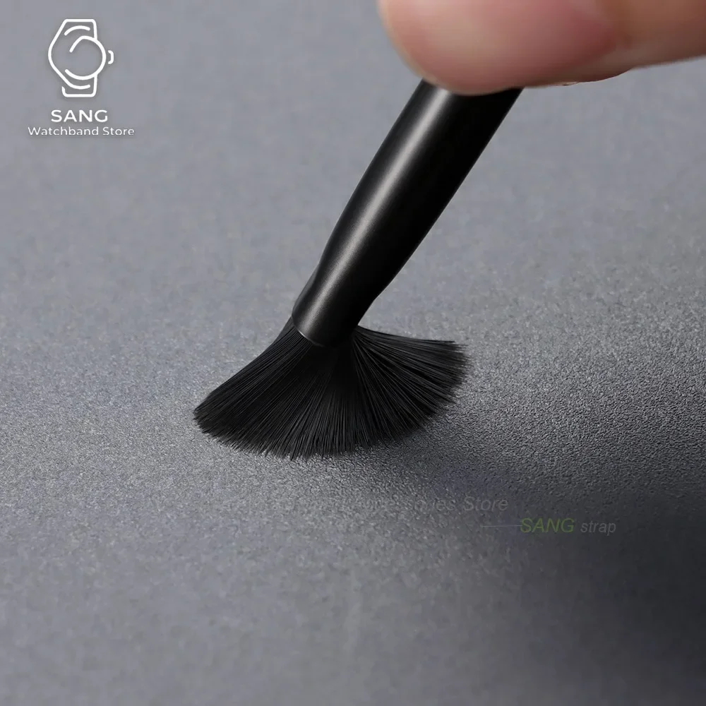 Set di 5/10 Spazzole per la Pu - Luxury Watch Cleaning Kit recensione e prezzo